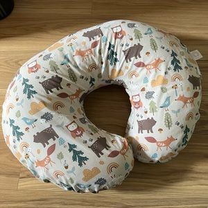 Brand New Boppy Pillow with extra cases